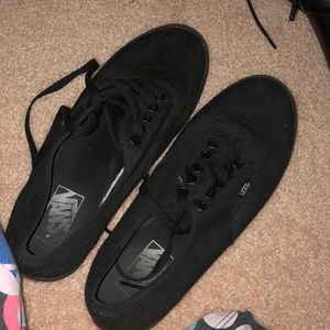 WOMENS NEW BLACK VANS